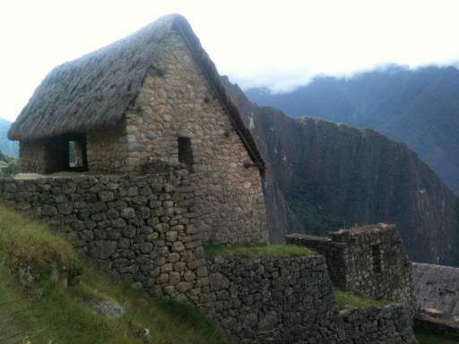 A casa do guardião, início da trilha